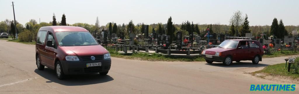 Частные авто на кладбище «Яцево» в воскресенье будут пускать в объезд