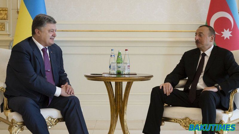 Порошенко пригласил Ильхама Алиева в Украину